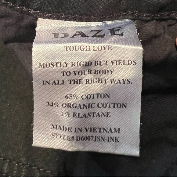 DAZE Tough Love straight leg jeans - Picture 5 of 5